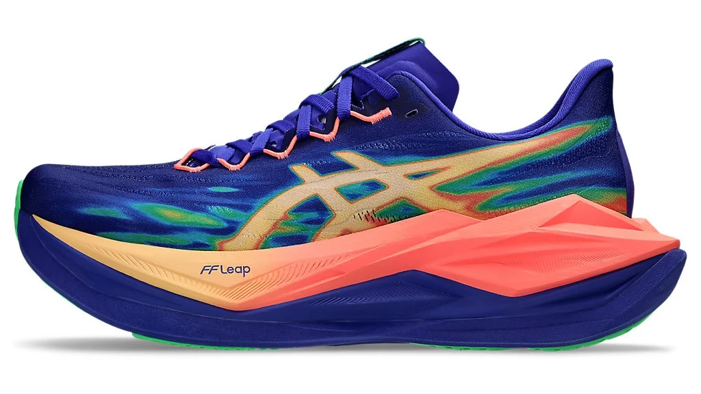 ASICS Superblast 3, вид сбоку